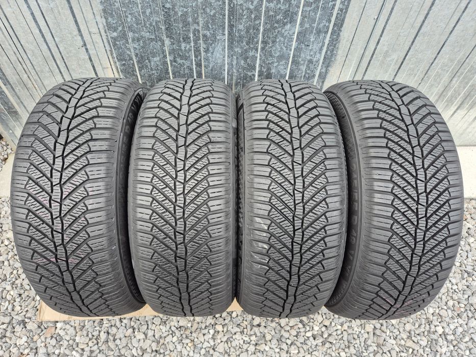 Opony CAŁOROCZNE 215/55R18 Semperit , DOT22