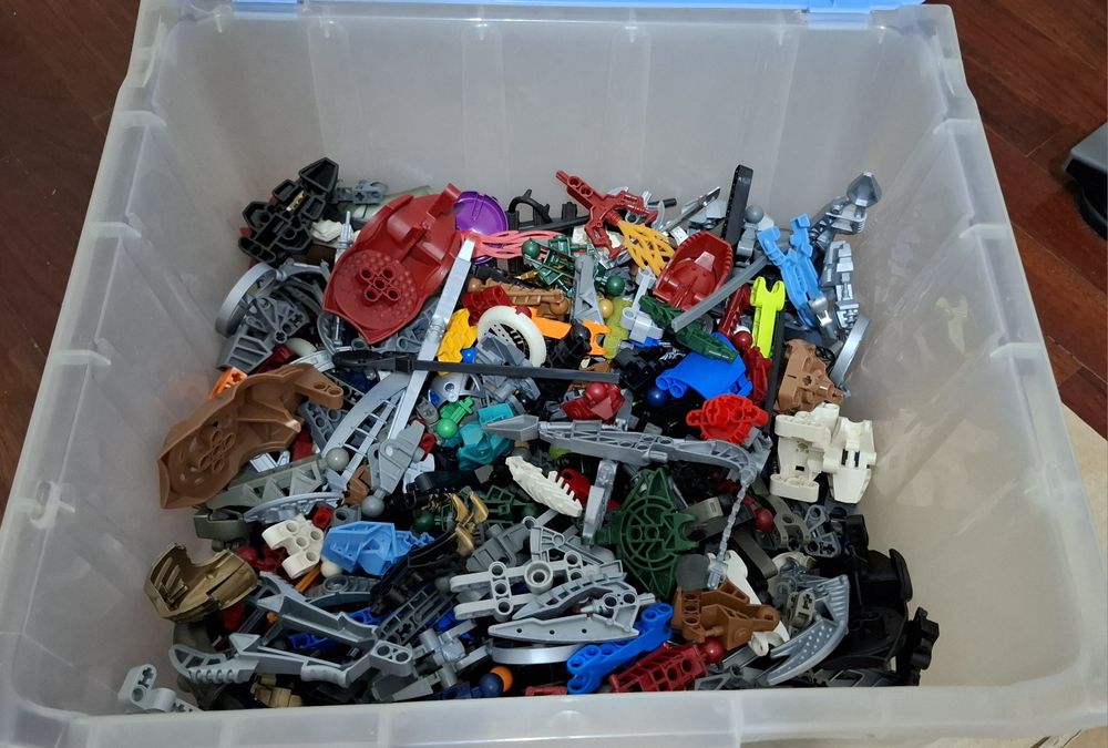 Lego Bionicle 2.5Kgs