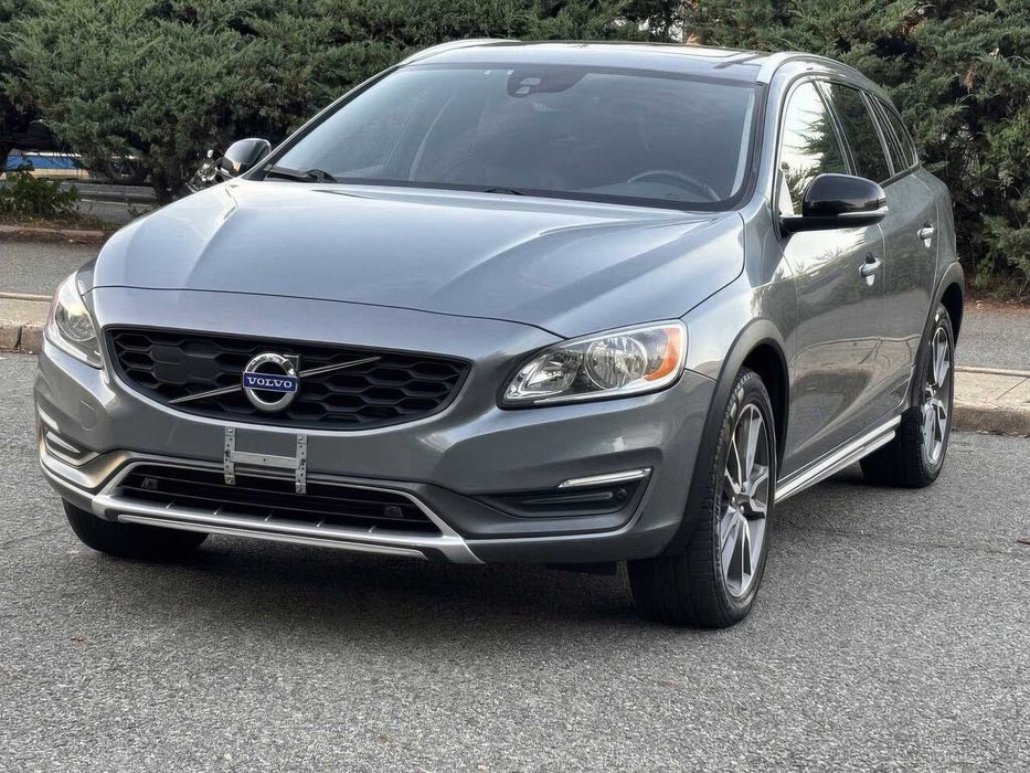 Volvo V60 Cross Country      2016