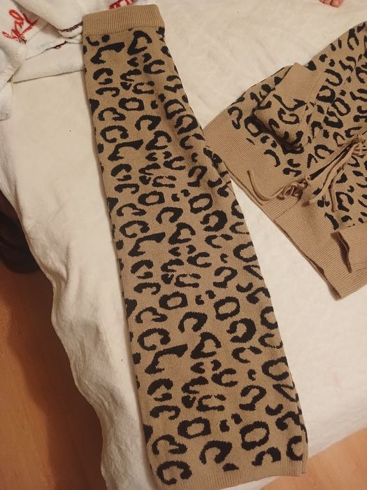 Тепленький костюм леопард НОВИЙ