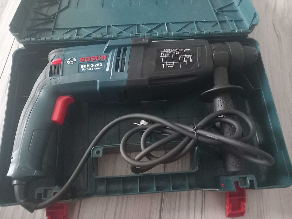 Wiertarka udarowa 3w1 800w.
Wiertarka udarowa