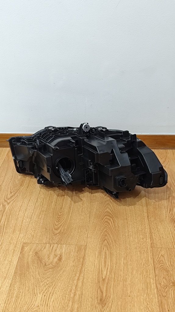 Farol Ótica Óptica Led Esquerda NOVA e Original BMW Série 3 G20 G21