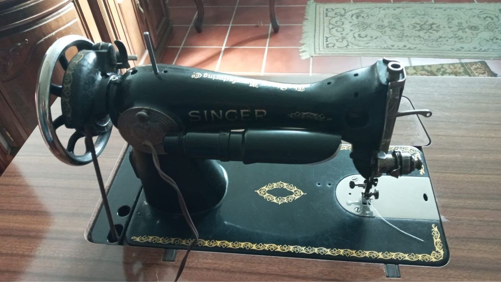 Maquina de Costura Vintage ‘SINGER’