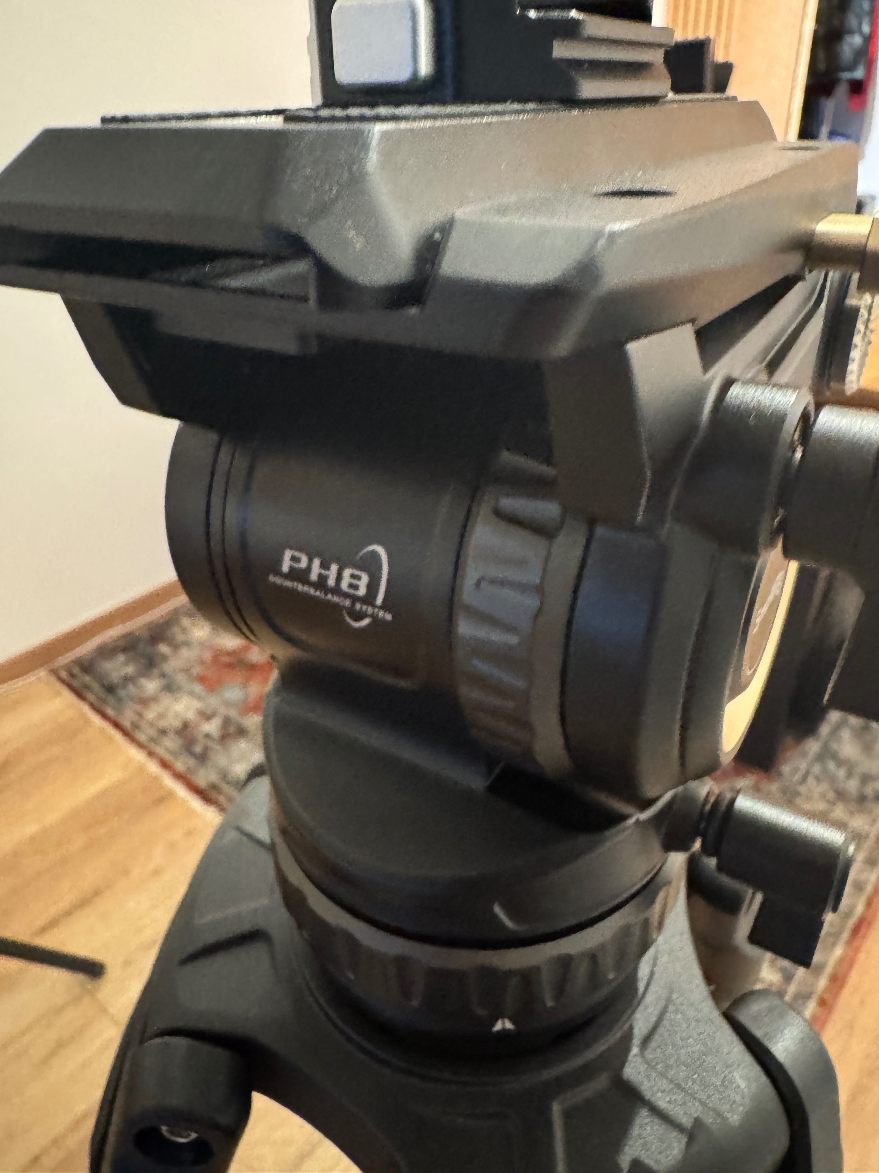 Sprzedam statyw SmallRig 4465 z głowicą AD-Pro8 – Carbonowy - Nowy