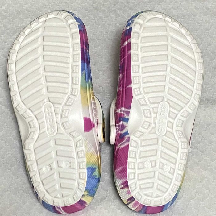 Утеплені домашні капці Crocs Classic Lined Tie-Dye, різні розміри