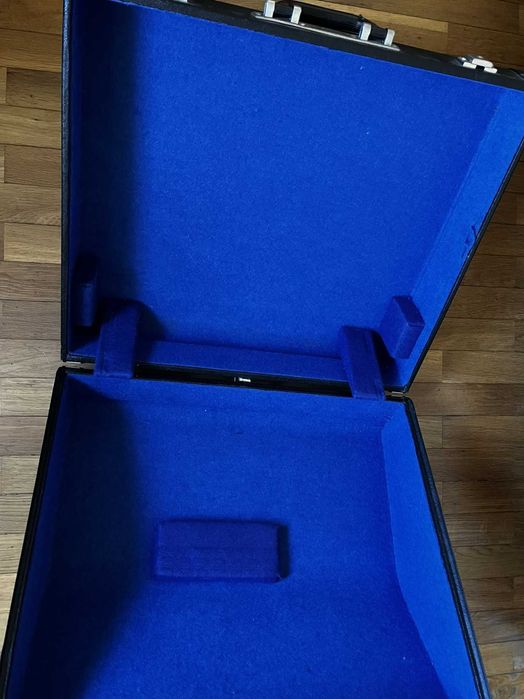 Acordeão Weltmeister Achat - 120 Baixos, 4a Voz + mala de transporte