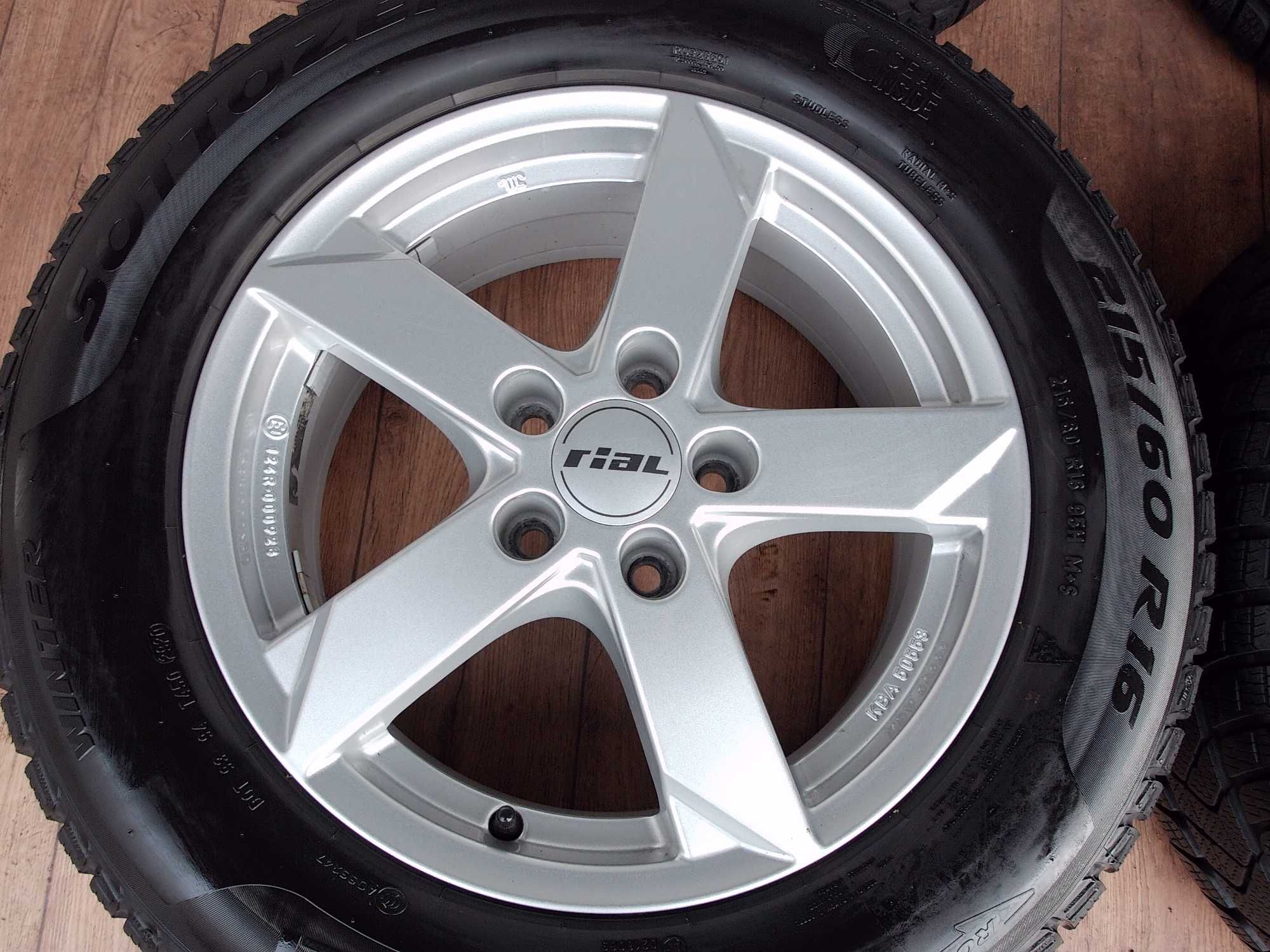 Koła VW Seat Skoda Audi 16x6,5 5x112 ET42 +Pirelli 215/60/16 z 2020r