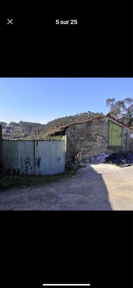 Casa com dependência e terreno