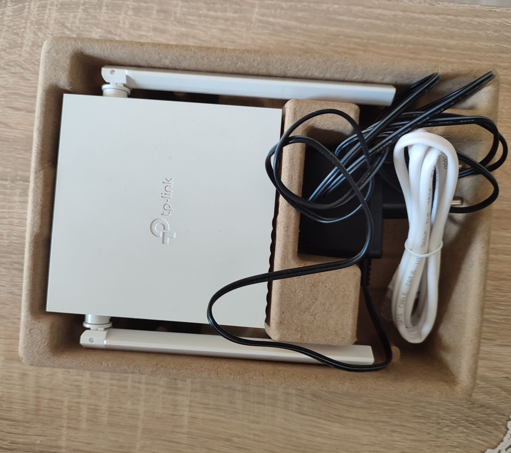 Router TP-Link 300mbps TL-WR820N