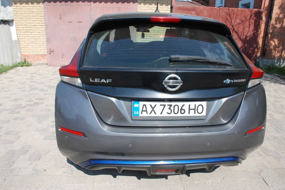 Ниссан Лиф Nissan leaf  2  18 г. 40 кВт