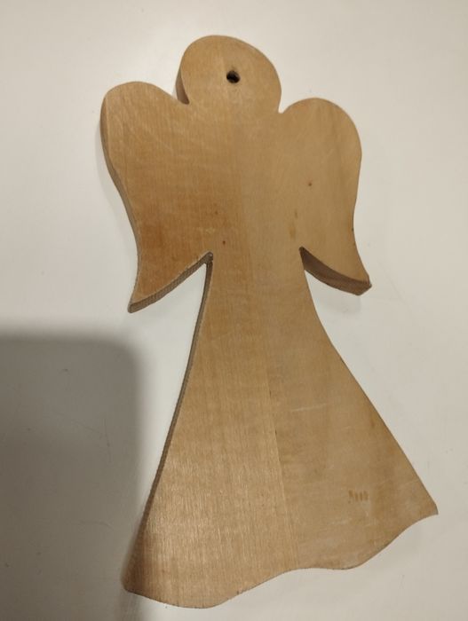 Dwa anioły z drewna