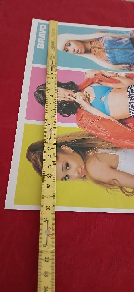 Poster Nicki,Ariana e Jessie, novo