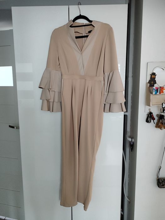 Piękny kombinezon O'la Voga beż rozmiar M