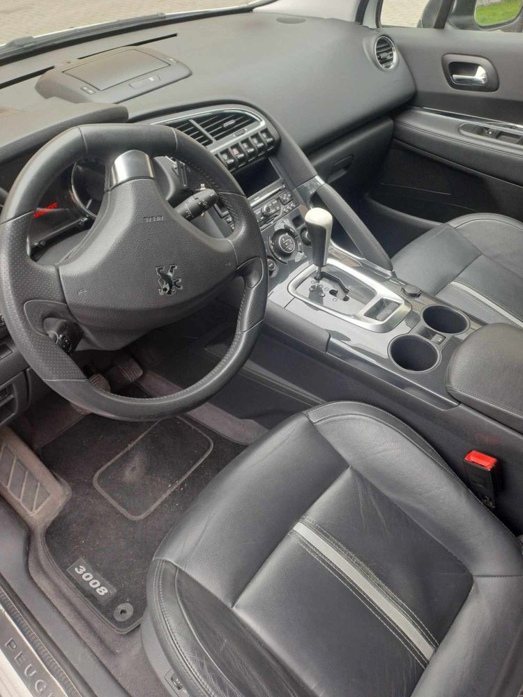 PEUGEOT 3008 1.6