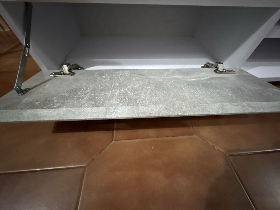 Raque para TV como novo