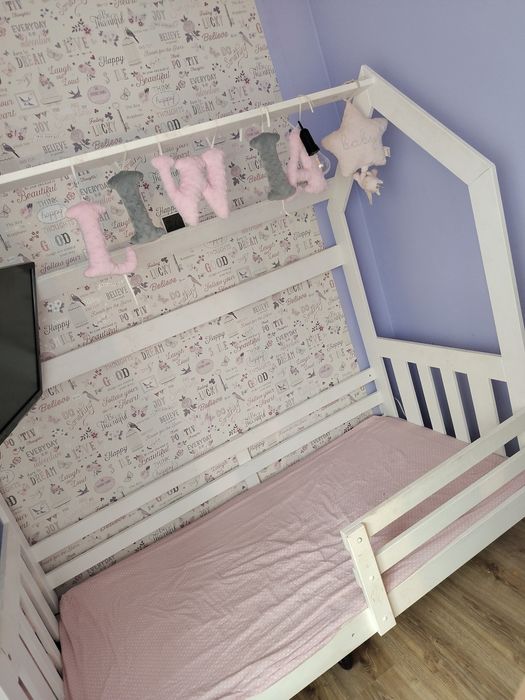 Łóżko domek bardzo dobry stan