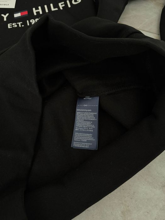 Czarna męska bluza ocieplana Tommy Hilfiger EST r. XXL logo haft