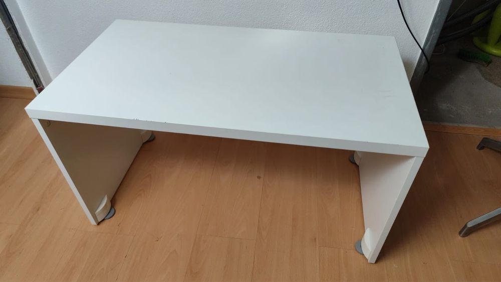 Mobilia branca quarto criança IKEA, muito bom estado