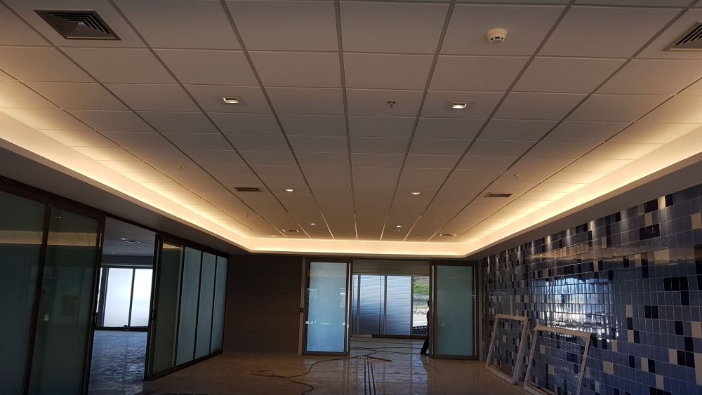 Estrutura em lsf,Pladur em geral, teto falso,divisórias, barramento, remodelação,