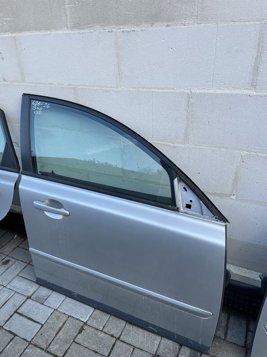 Drzwi prawy przód Volvo V50 S40 II 426-26
