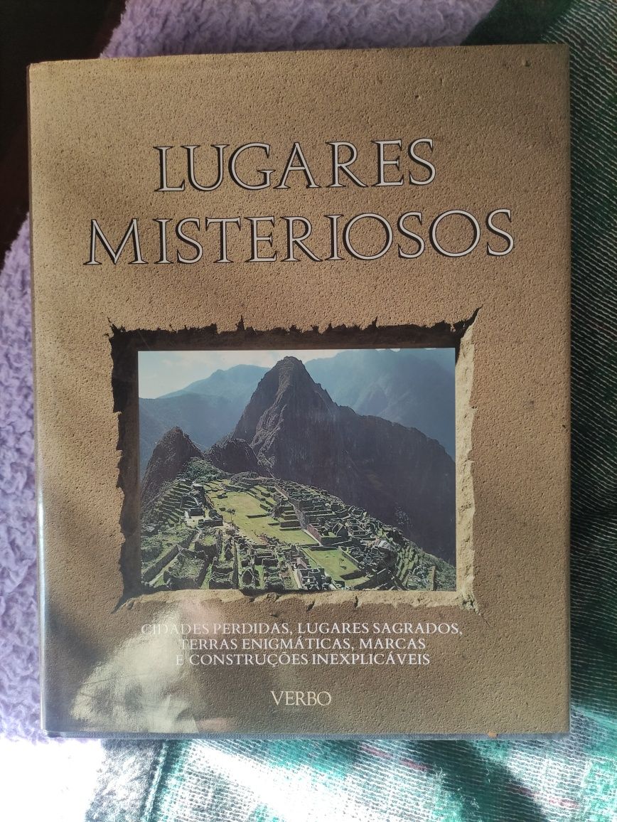 Várias enciclopédias das Seleções do Readers' Digest e da Verbo