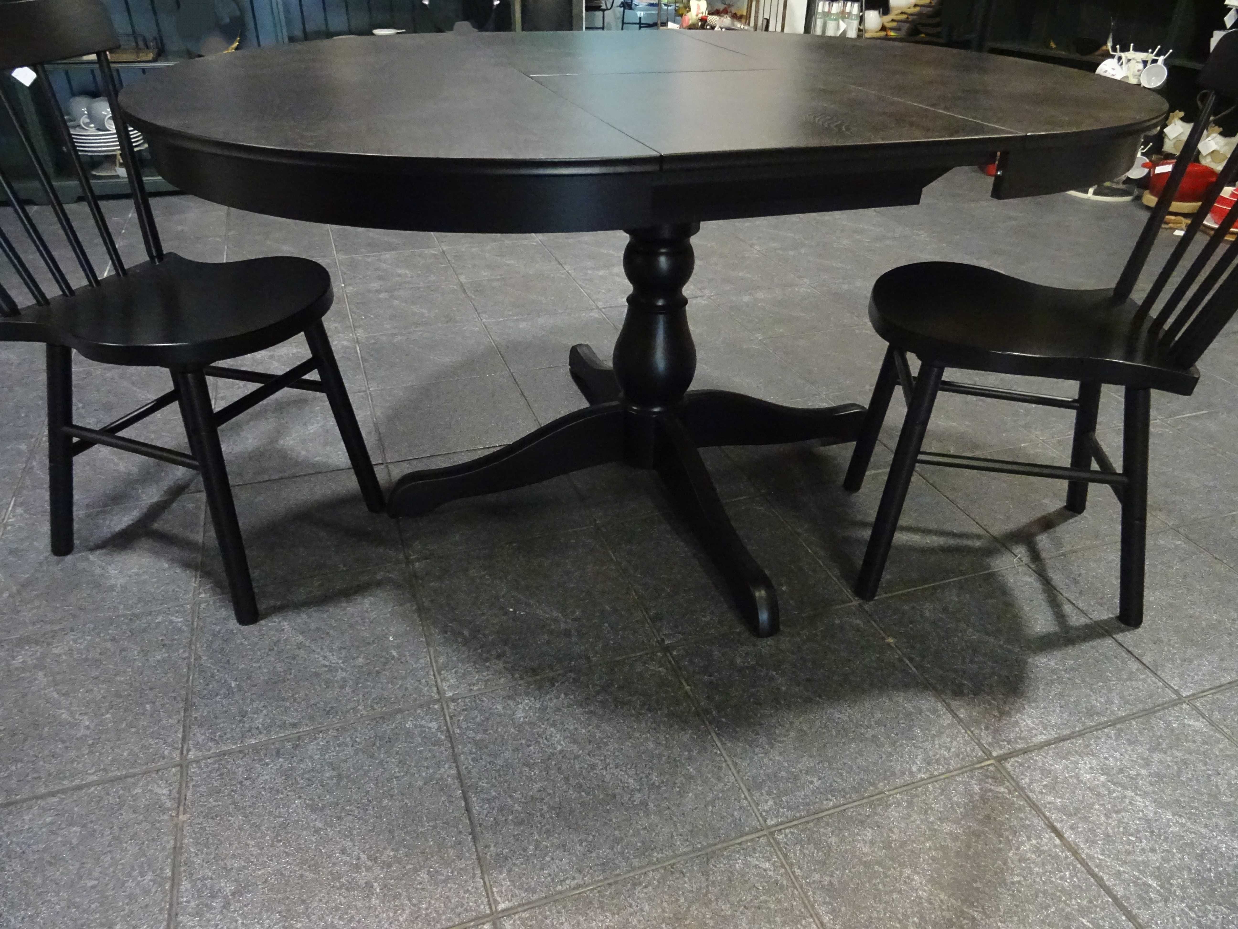 Mesa e 2 cadeiras