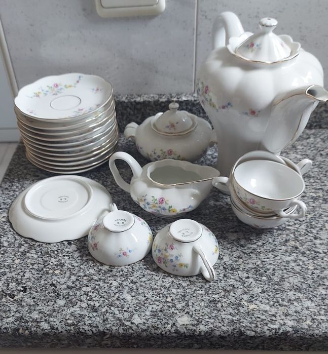 Serviço de chá em porcelana