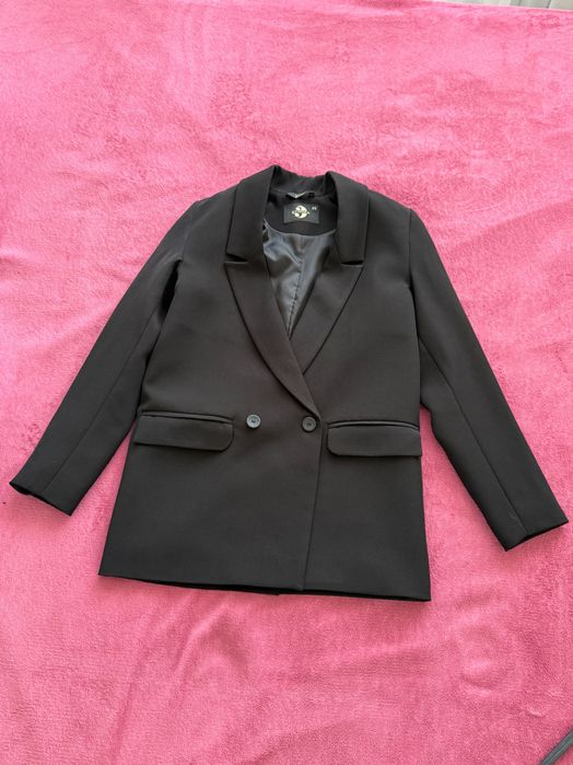 Жекет жіночий в ідеальному стані