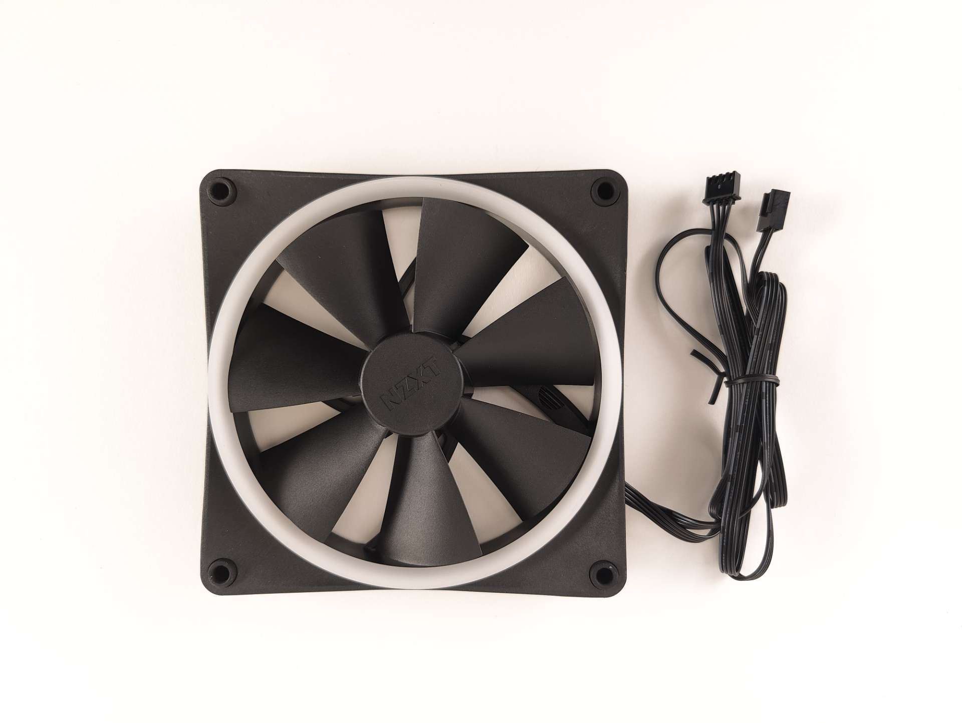 Wentylator NZXT 140 x 140 mm RF-R14SF-B1