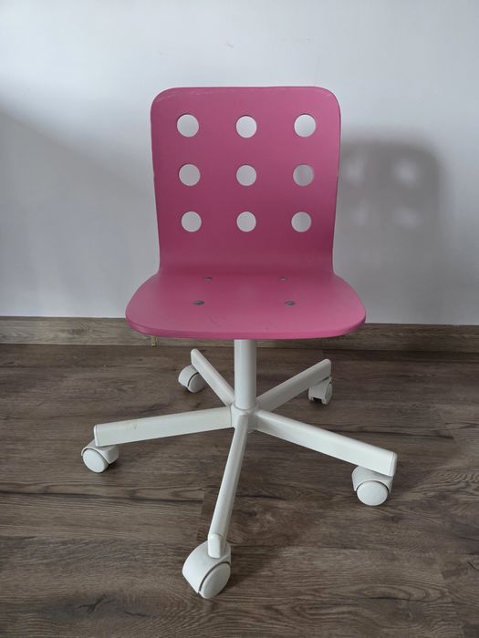 Krzesło do biurka Ikea różowe, regulowana wysokość
