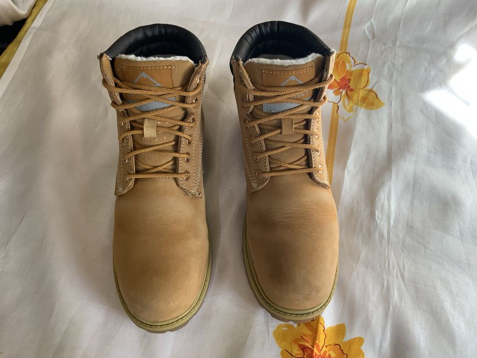 Кожаные зимние ботинки на меху M’Kinley. Размер 39, стелька 25.5 см