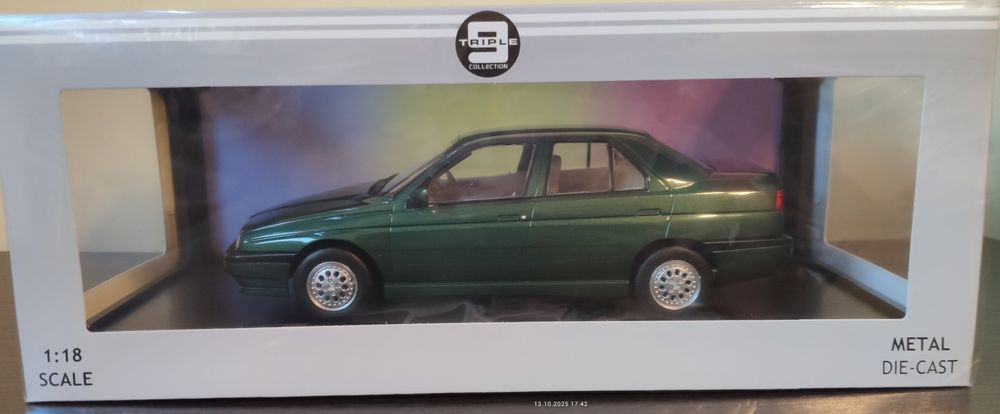 Alfa Romeo 155 1:18 Triple 9