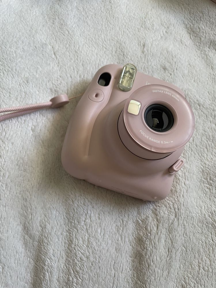 Aparat instax mini 11 + etui