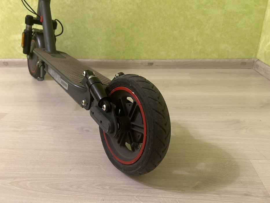 Електросамокат Xiaomi