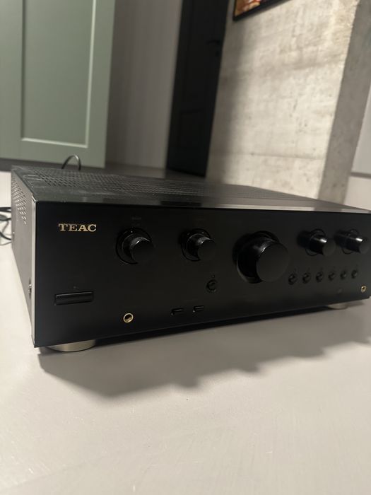 Wzmacniacz Teac A-R500