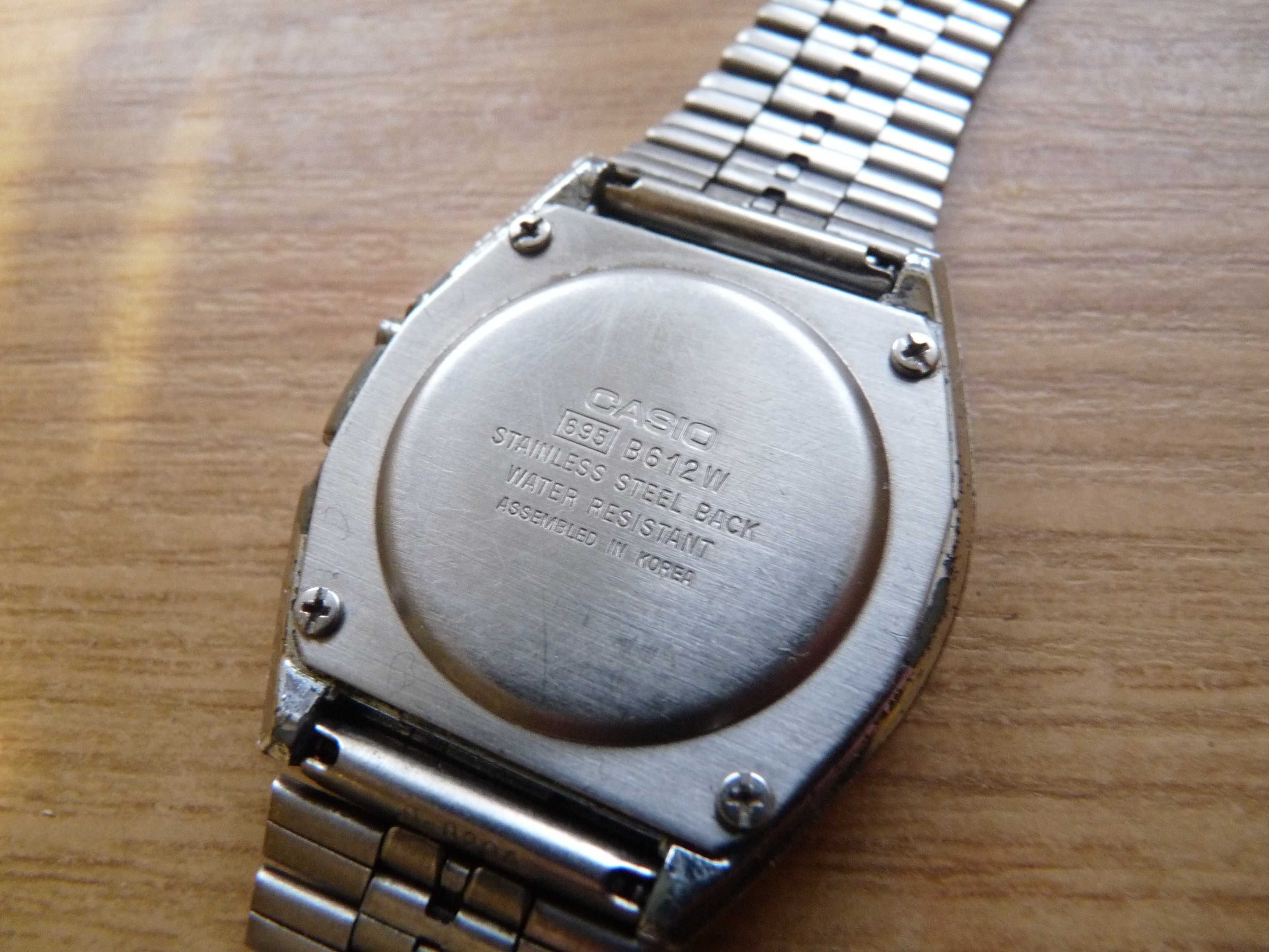 zegarek elektroniczny Casio BB 12 W