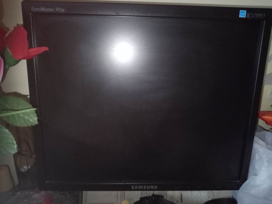 Monitor Samsung mało używany