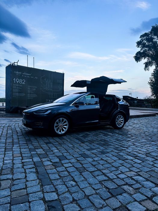 Tesla Model X 2017 AWD