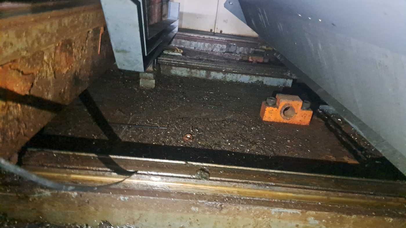 Frezarka CNC CINCINNATI - VMC-1250