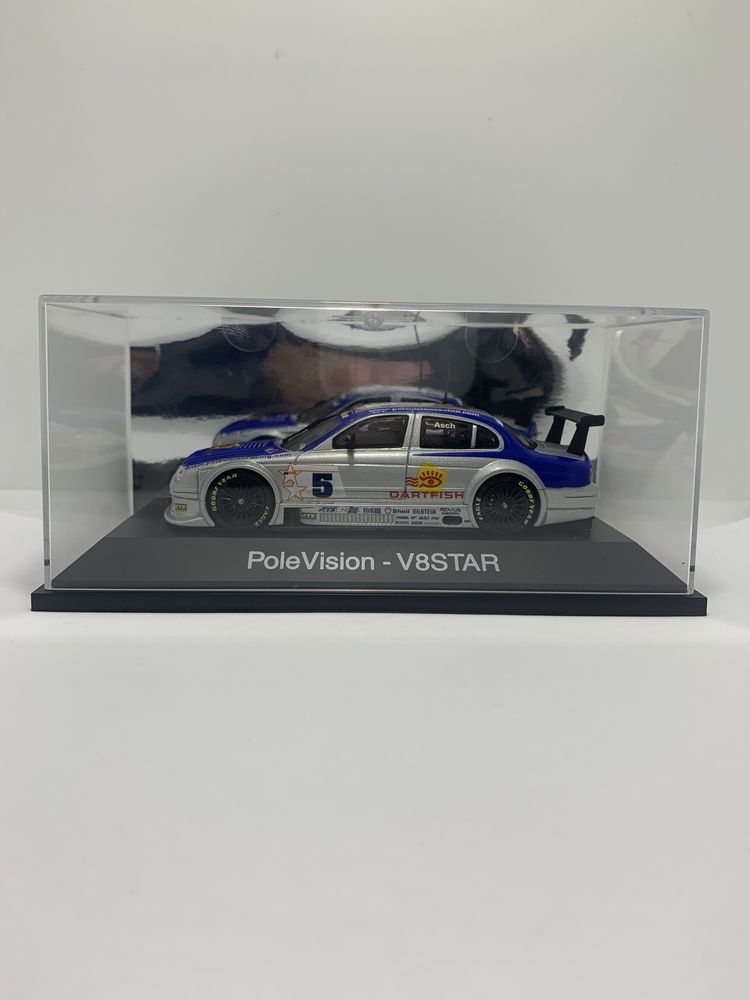 Jaguar V8 Star da Schuco escala 1/43