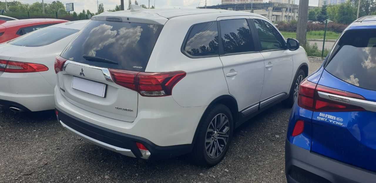 Mitsubishi Outlander 2018