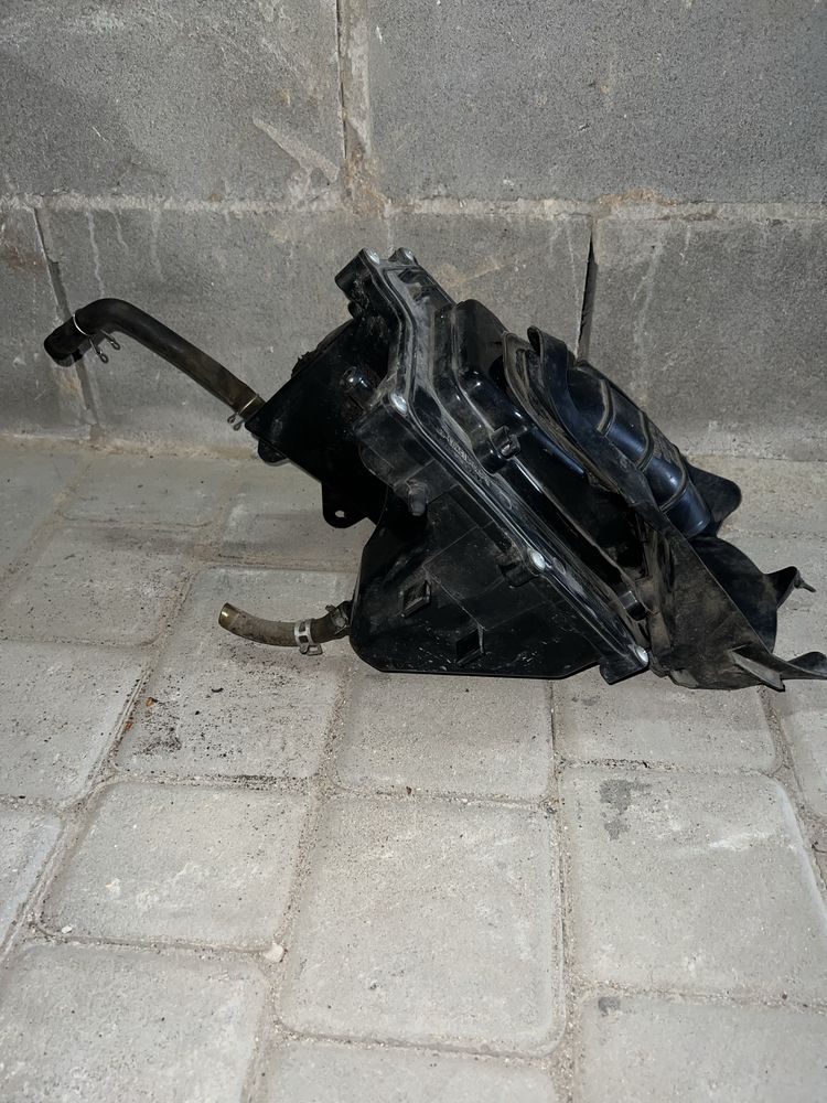 Корпус воздушного фільтра Loncin CR 4 в хорошому стані