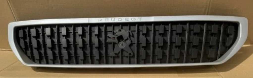 Atrapa grill Peugeot Expert 16- z napisem