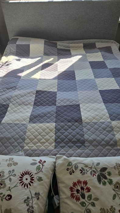 Łóżko tapicerowane 160x200 Puric firmy  Vox