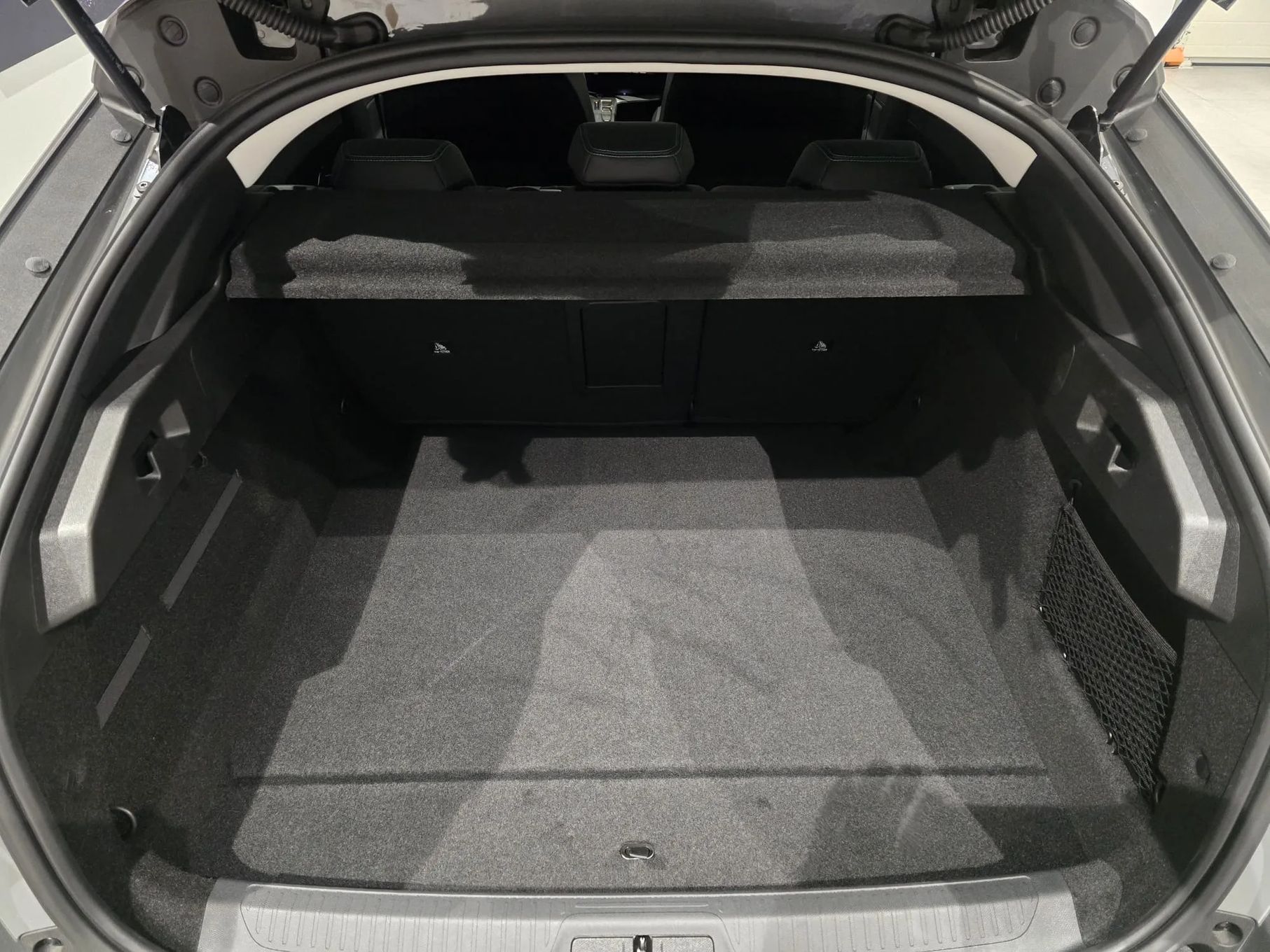 Peugeot 408 1.2 PureTech mHEV Allure S&S e-DSC6