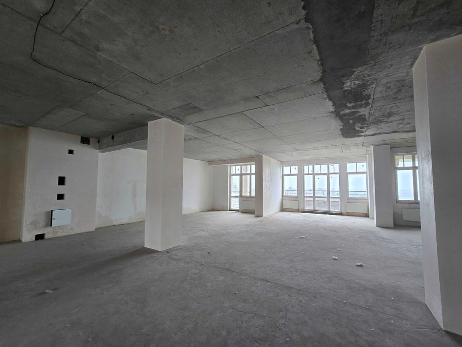 Найкраща квартира(490м2)з терасою та видом на Дніпро,на Грушевского 9