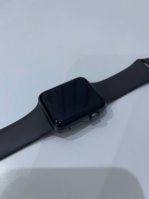 Apple Watch Series 3 42mm б/у