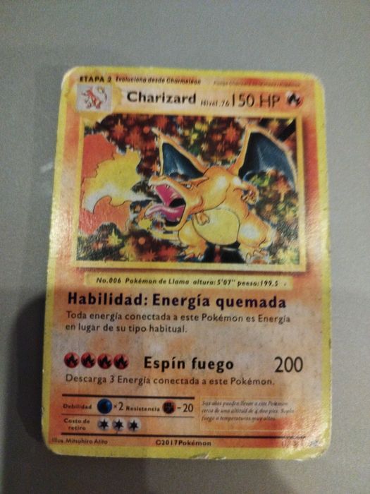 Carta Pokémon do Pokémon Charizard