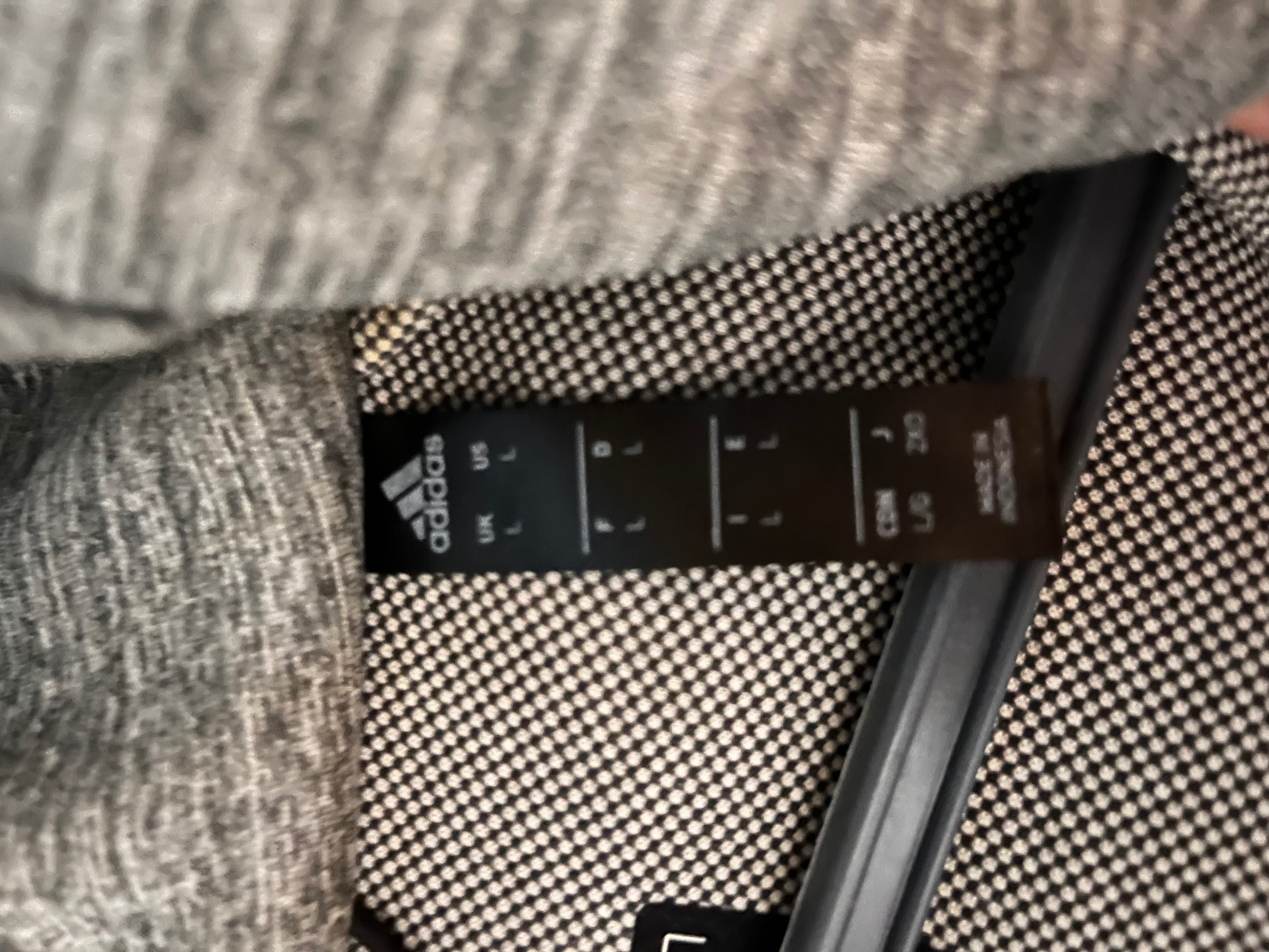 Casaco adidas novo