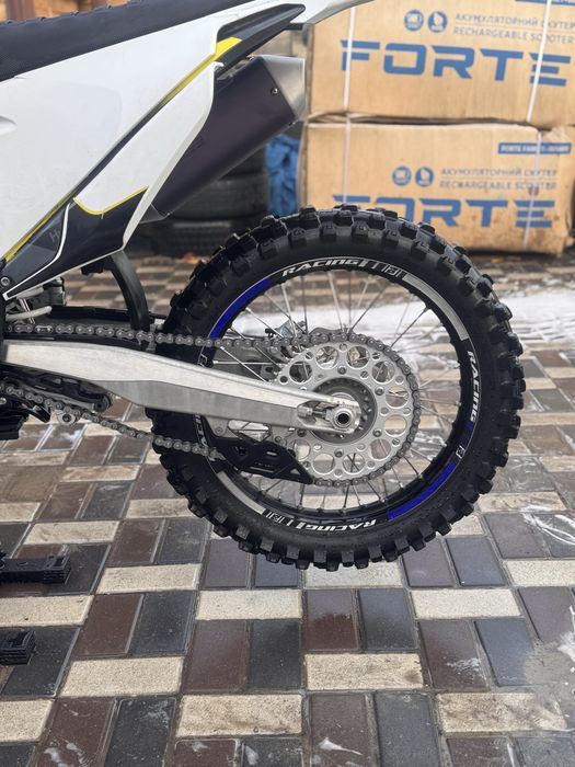 Продам мотоцикл (Кросс) Husqvarna fc450 2019